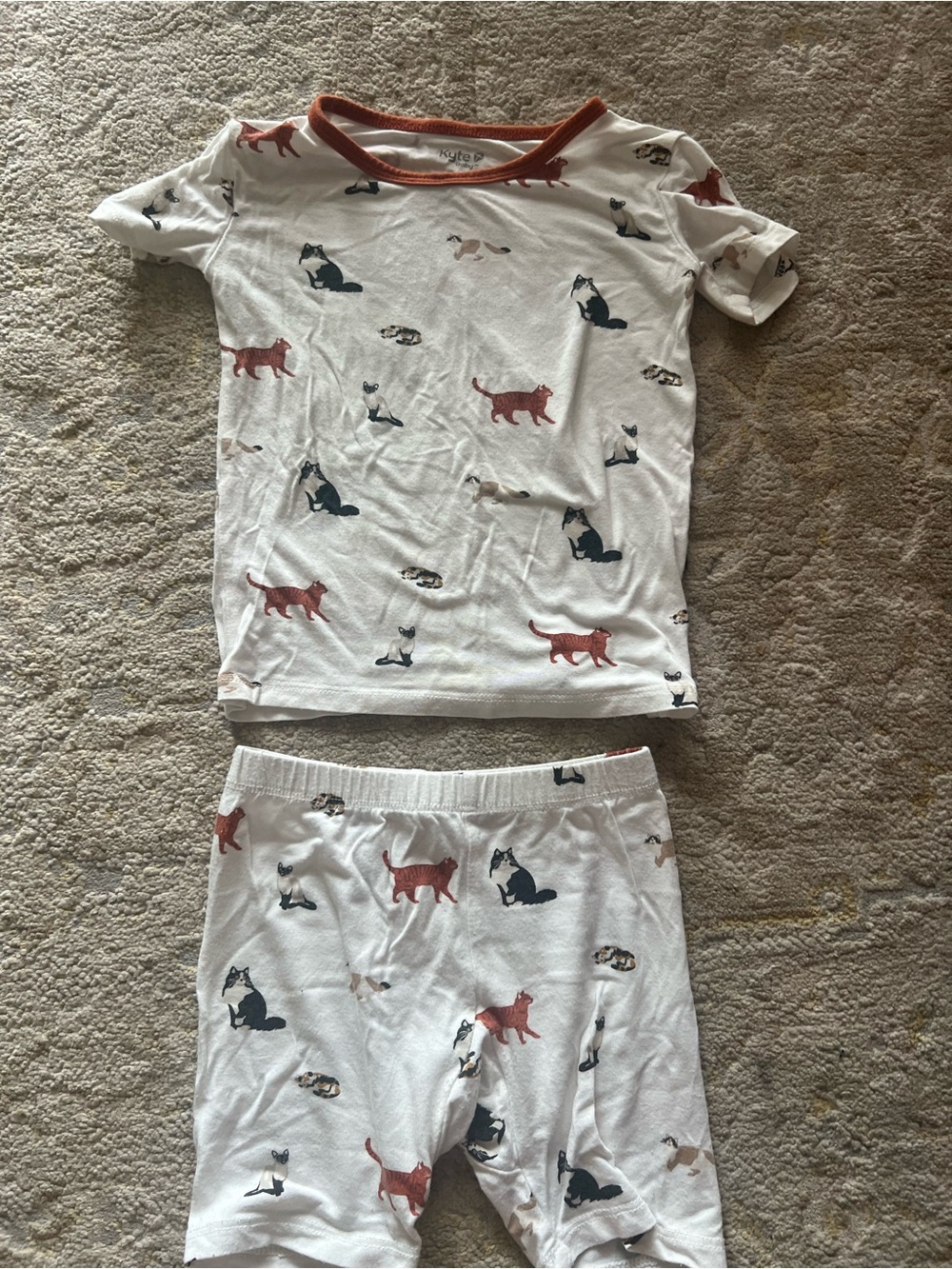 Kyte Baby Cat Print Pajama Short Set